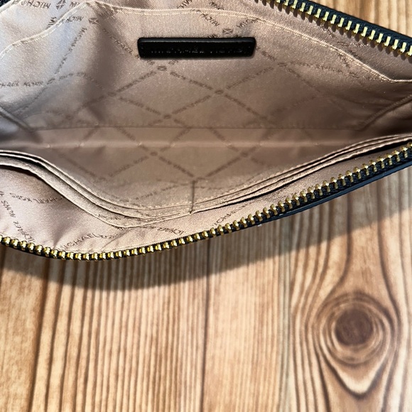 Michael Kors Jet Set Logo Coated Canvas Pouch - Picture 6 of 7